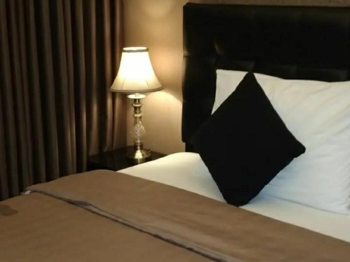 Apartement Grand Asia Afrika Bandung House Of Tofi Екстериор снимка